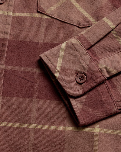 Fairbanks Flannel-Brick Plaid-Regular-Detail--Model---L