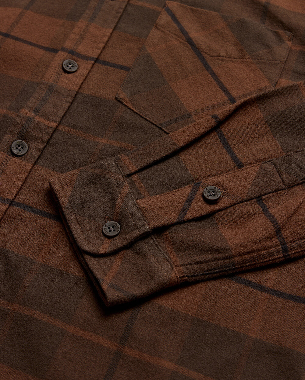 Fairbanks Flannel-Brown-Regular-Detail--Model---L