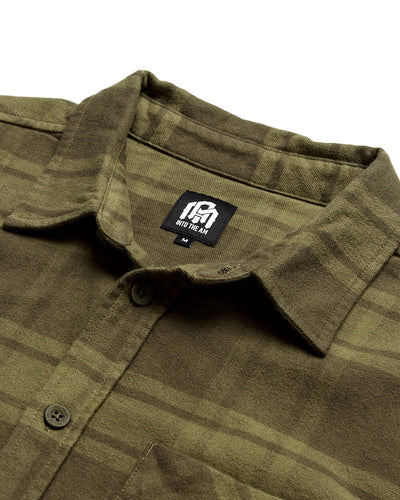 Fairbanks Flannel-Dark Olive-Regular-Detail--Model---L
