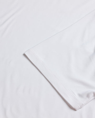 Active Tee-White-Reg-Regular-Detail--Model---L