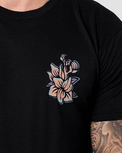 Sea Petals Tee-Black-Regular-Detail--Model---L
