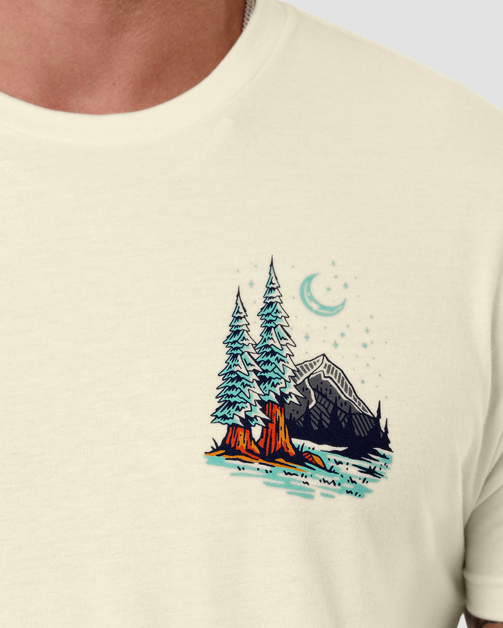 Wild Retreat Tee-Natural-Regular-Detail--Model---L