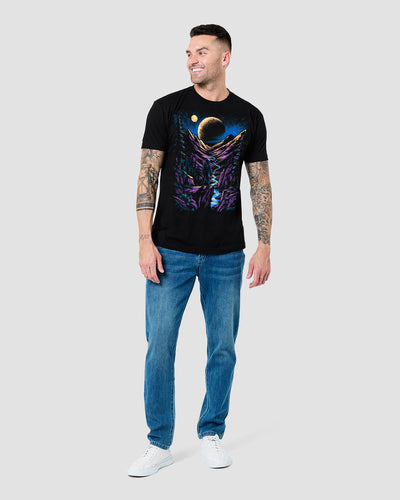 Solar Canyon Tee-Black-Regular-Full--Model---L