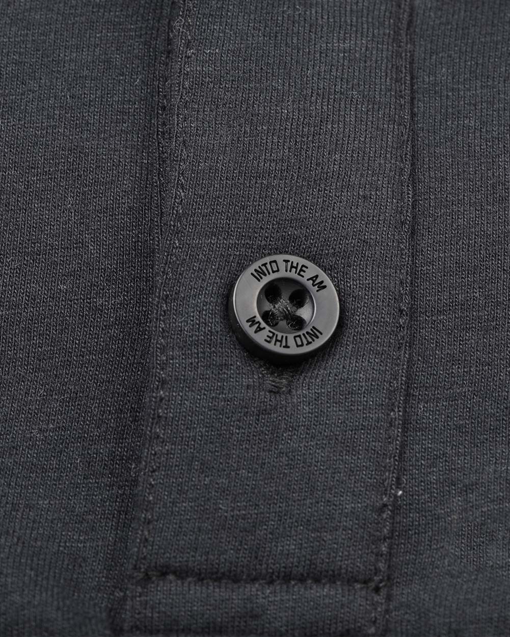 Polo - Tall - Non-Branded-Black-Regular-Detail--Model---L