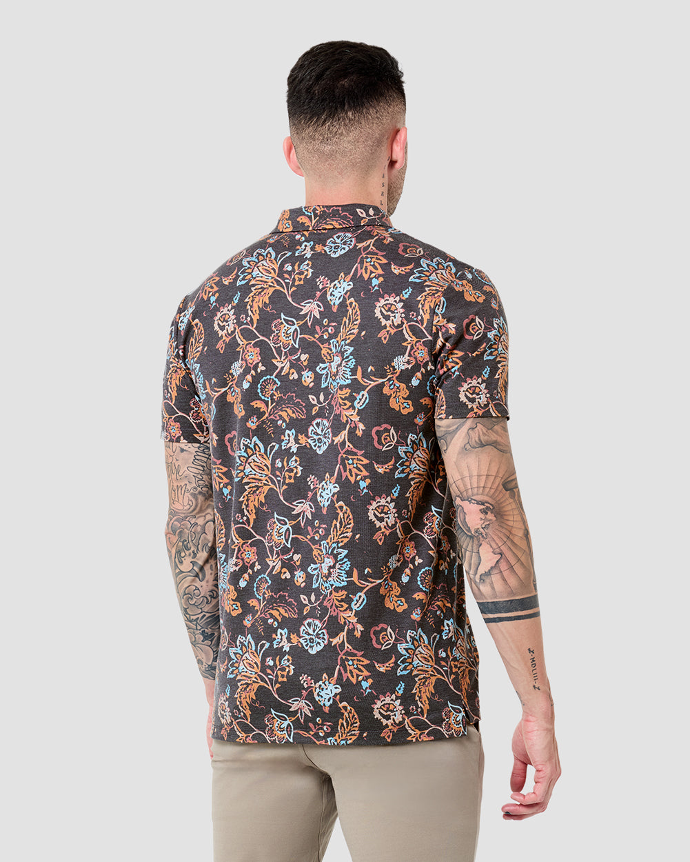 Pursuit Performance Polo-Black Floral-Reg-Regular-Back--Model---L