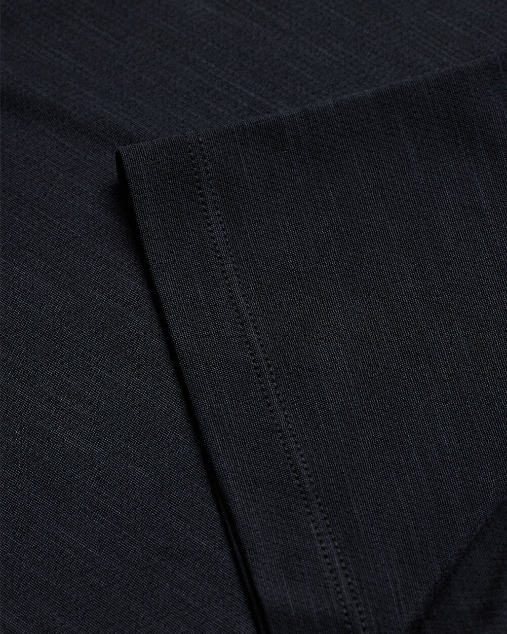 Performance Polo - Branded-Black-Regular-Detail 3--Alex---M