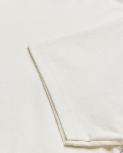 Heavyweight Tee-Bone-Regular-Detail--Model---L