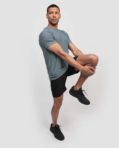 Active Tee-Indigo-Reg-Regular-Dynamic--Model---L