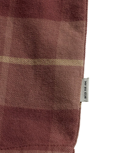 Fairbanks Flannel-Brick Plaid-Regular-Detail--Model---L