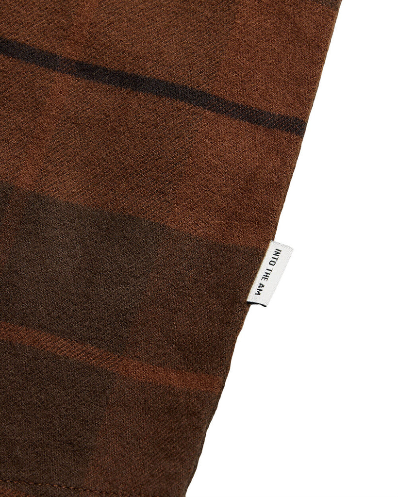 Fairbanks Flannel-Brown-Regular-Detail3--Zac---L