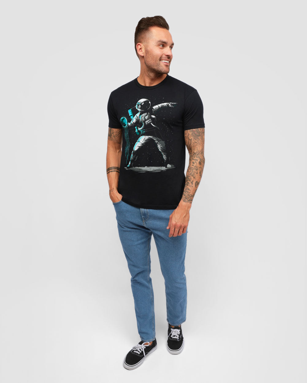 Lunar Molotov Tee-Black-Regular-Full--Model---L