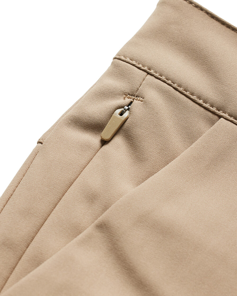 Daily Shorts-Khaki-7"-Regular-Detail 2--Alex---M