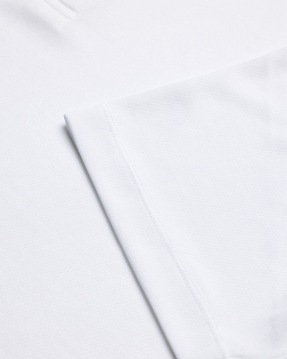 Performance Polo - Non-Branded-White-Reg-Regular-Detail--Model---L