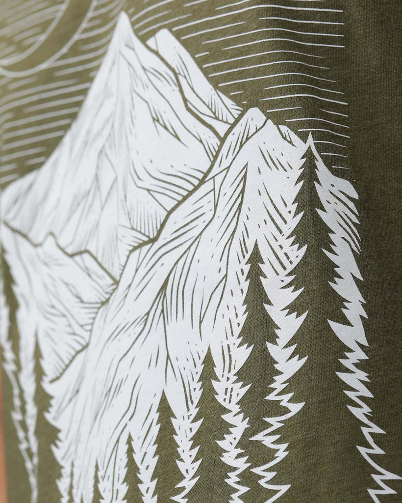 Grand Terrain Tee-Olive Green-Detail