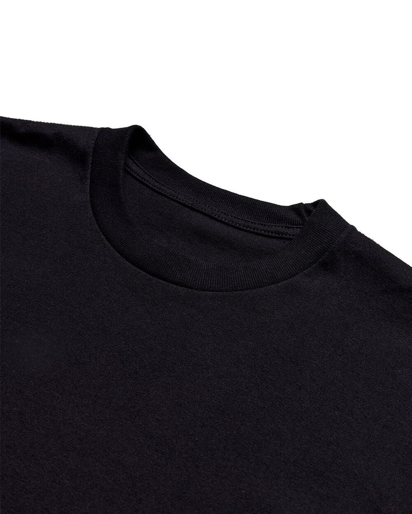 Heavyweight Tee-Black-Detail--Alex---M