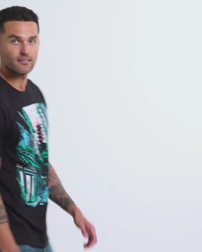 Lost Alley Tee-Black-Regular-Video--Model---L