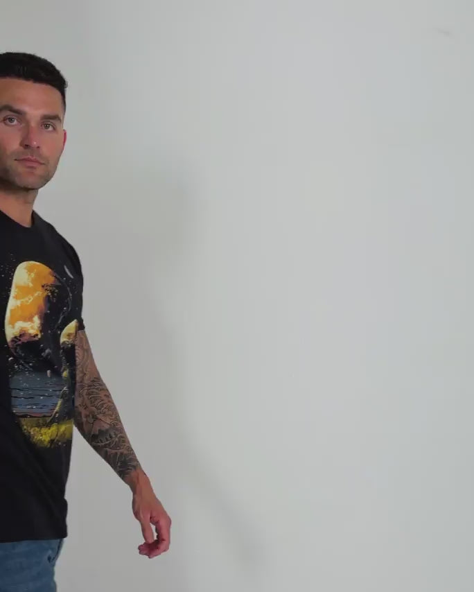 Distant Wanderer Tee-Black-Regular-Video--Model---L