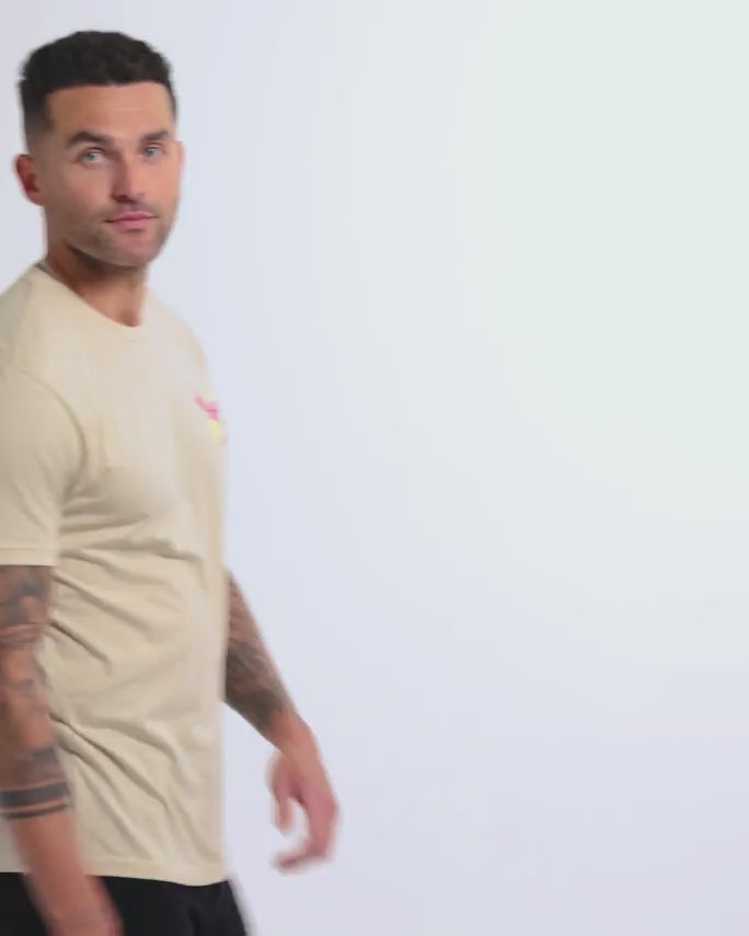 Bottle Blossom Tee-Cream-Regular-Video--Model---L