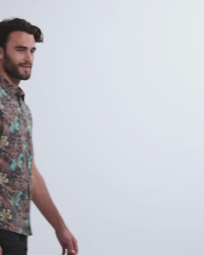 Relaxed Button Up - Non-Branded-Colorful Floral-video