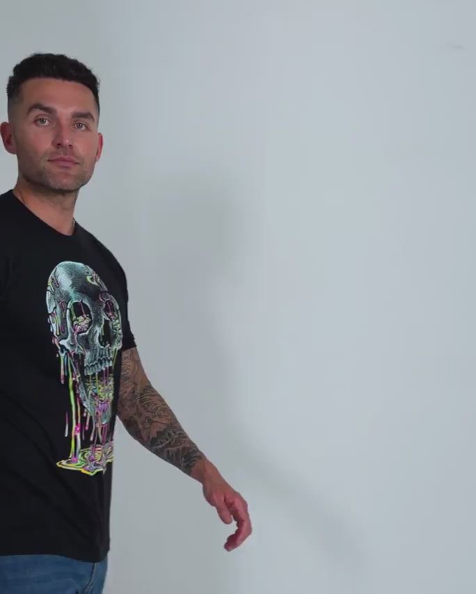 Neon Rot Tee-Black-Regular-Video--Model---L