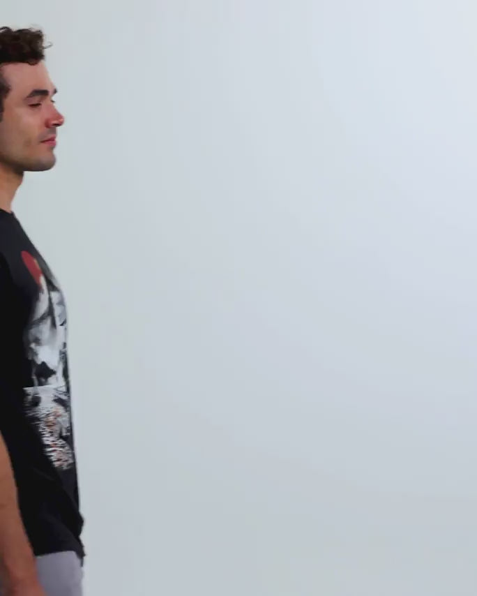 Misty Bay Tee-Black-Regular-Video--Model---L