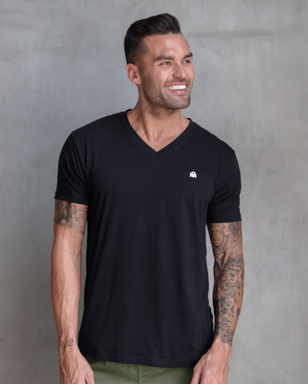 Basic V-Neck Tee-Black-Front--Zack---L-Regular